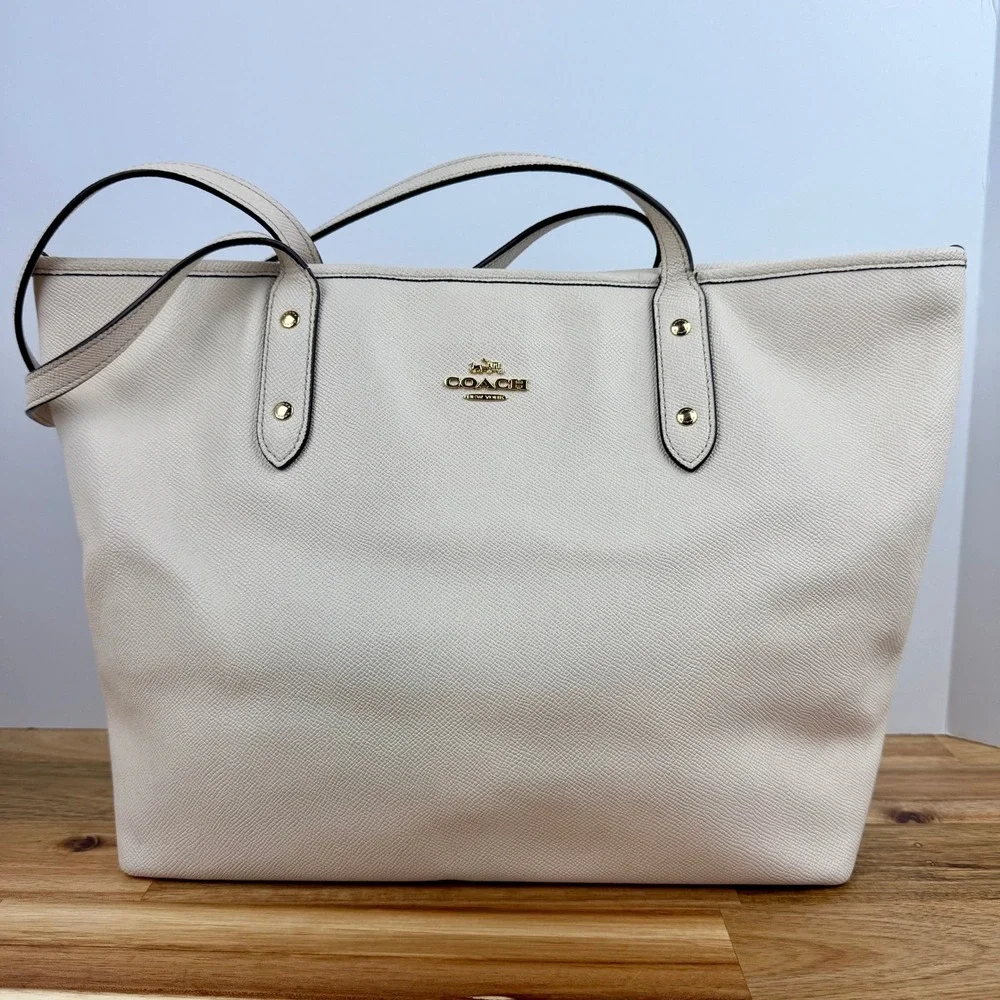 Coach City Tote Chalk White Crossgrain Leather Zip Top Shoulder Bag F58846